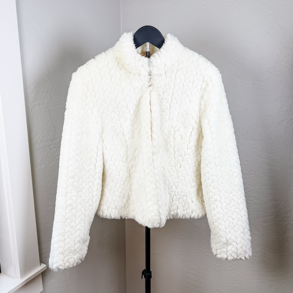 Tsunami Cream Faux Fur Zip Jacket Made in Canada Size M